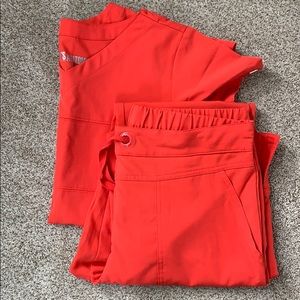Grey’s Anatomy Signature scrub set